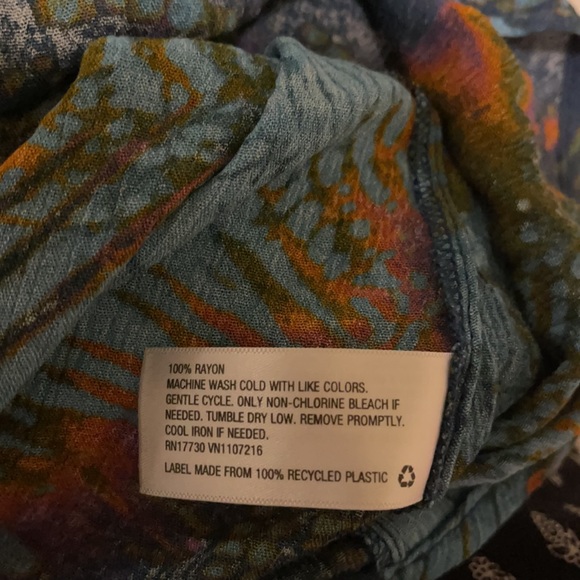 Mossimo top - Picture 5 of 5